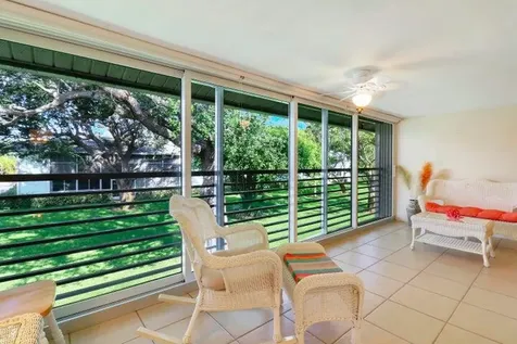 2 Westwood Avenue Tequesta FL 33469