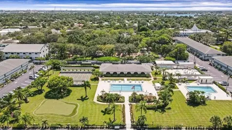 2 Westwood Avenue Tequesta FL 33469
