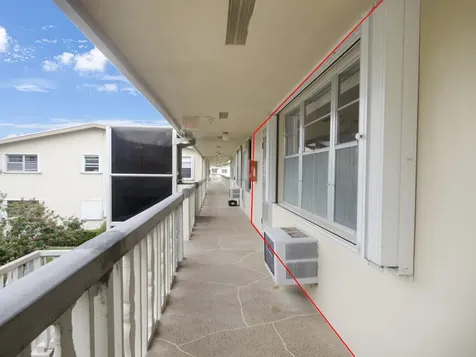 98 Bedford D West Palm Beach FL 33417