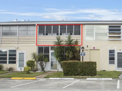 98 Bedford D West Palm Beach FL 33417