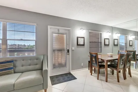 4049 Wolverton C Boca Raton FL 33434