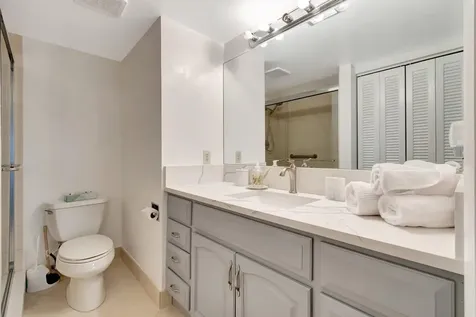 4049 Wolverton C Boca Raton FL 33434