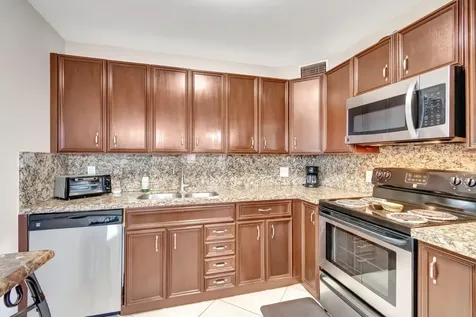4049 Wolverton C Boca Raton FL 33434