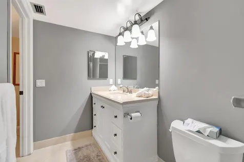 4049 Wolverton C Boca Raton FL 33434