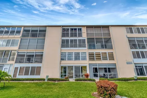 4049 Wolverton C Boca Raton FL 33434