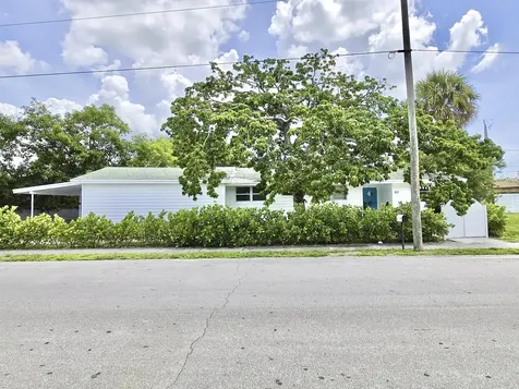 917 Market Street West Palm Beach FL 33401