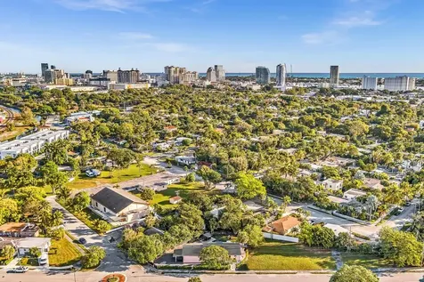 917 Market Street West Palm Beach FL 33401