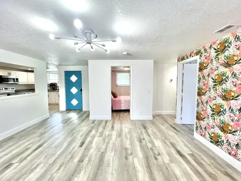 917 Market Street West Palm Beach FL 33401