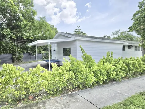 917 Market Street West Palm Beach FL 33401