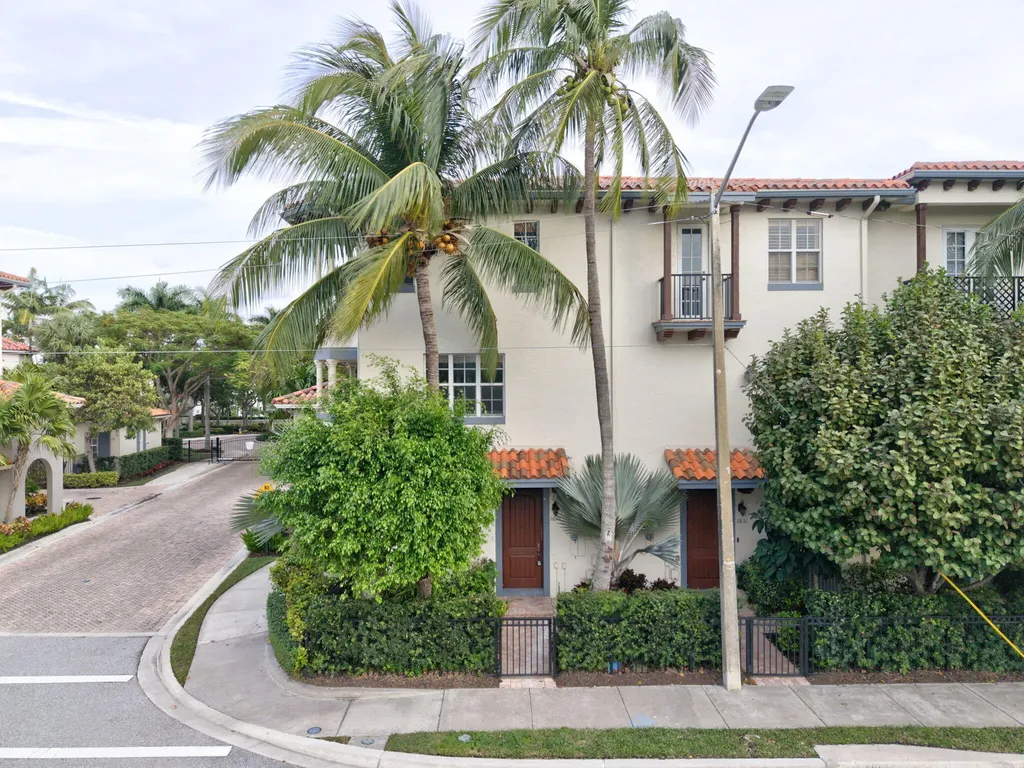 1635 N Federal Highway Delray Beach FL 33483