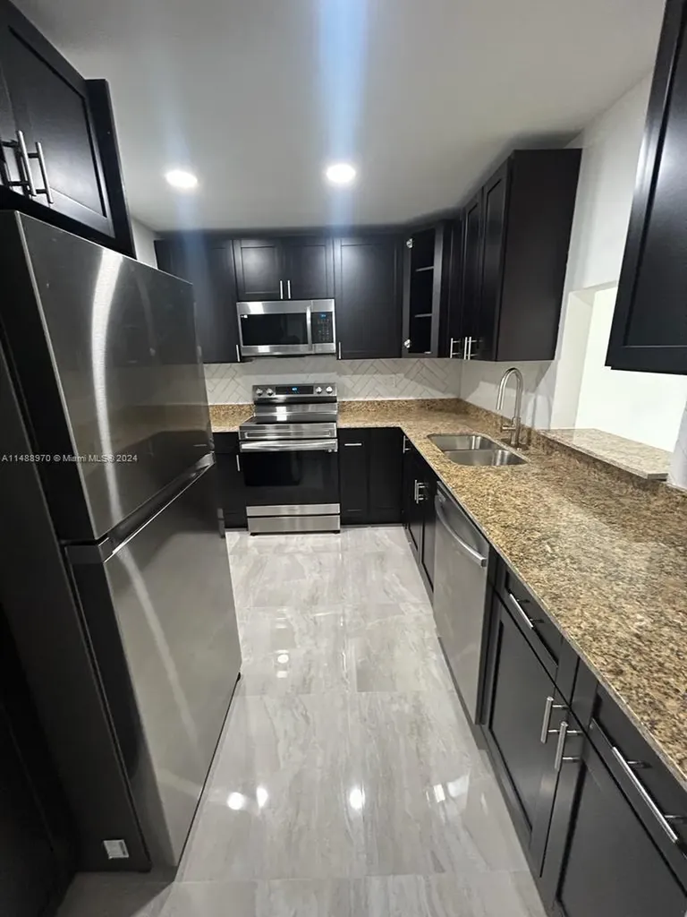 4314 Nw 9th Avenue Deerfield Beach FL 33064