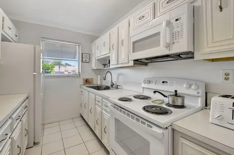170 High Point Terrace Delray Beach FL 33445