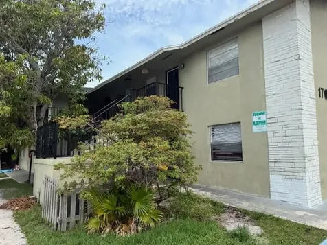 1709 S Federal Highway Lake Worth Beach FL 33460