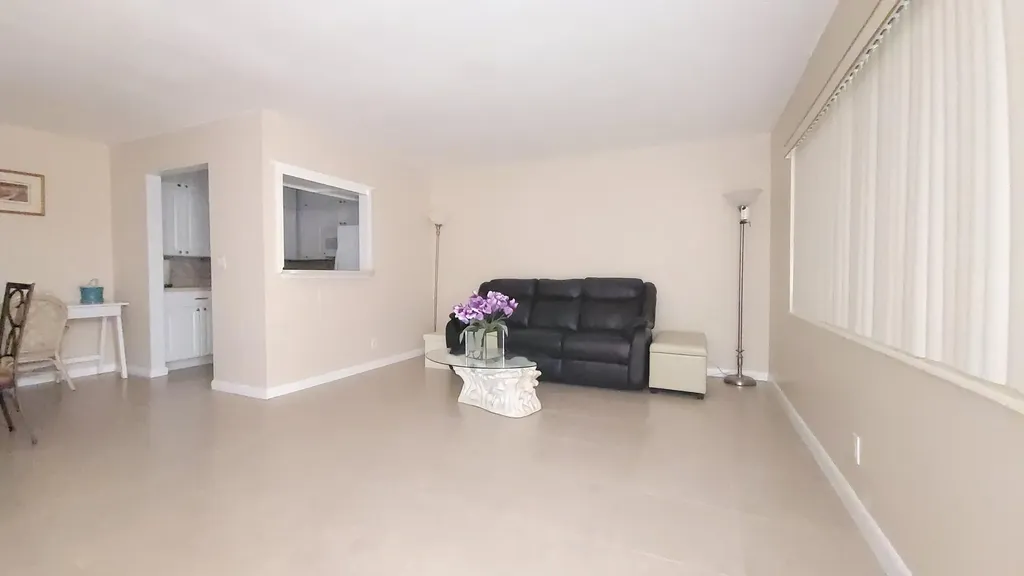 201 Coventry I West Palm Beach FL 33417