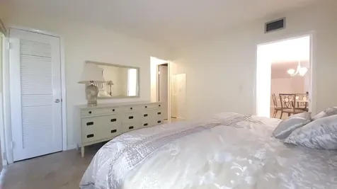 201 Coventry I West Palm Beach FL 33417