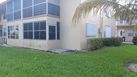 201 Coventry I West Palm Beach FL 33417