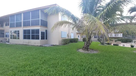 201 Coventry I West Palm Beach FL 33417
