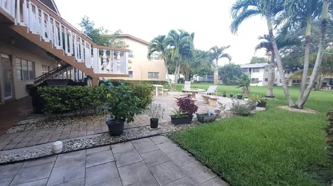 201 Coventry I West Palm Beach FL 33417