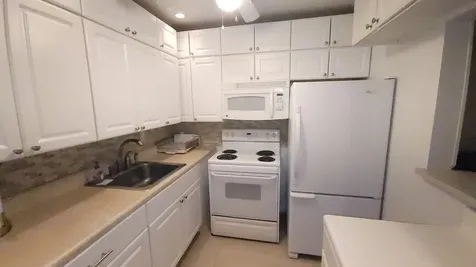 201 Coventry I West Palm Beach FL 33417
