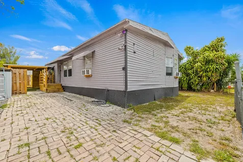 10592 Sw Sandalfoot Boulevard Boca Raton FL 33428