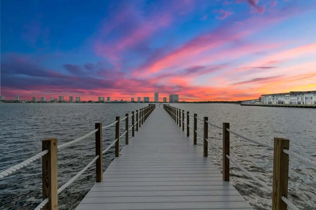 3040 Lake Shore Drive Riviera Beach FL 33404