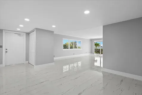 3040 Lake Shore Drive Riviera Beach FL 33404