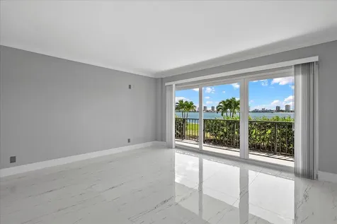 3040 Lake Shore Drive Riviera Beach FL 33404