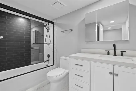 3040 Lake Shore Drive Riviera Beach FL 33404