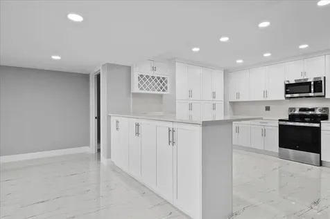 3040 Lake Shore Drive Riviera Beach FL 33404