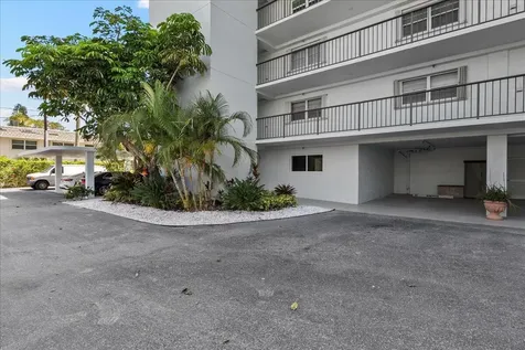 3040 Lake Shore Drive Riviera Beach FL 33404