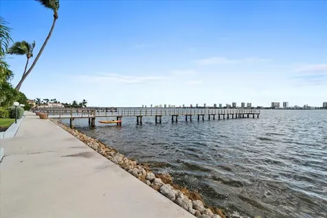 3040 Lake Shore Drive Riviera Beach FL 33404