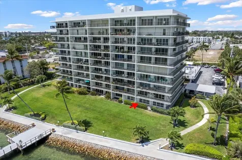 3040 Lake Shore Drive Riviera Beach FL 33404