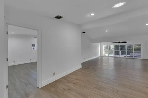 2642 Ne 3rd Street Pompano Beach FL 33062