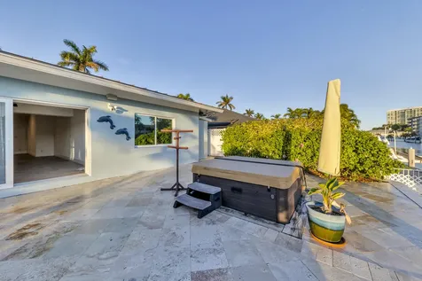 2642 Ne 3rd Street Pompano Beach FL 33062