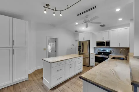 2642 Ne 3rd Street Pompano Beach FL 33062