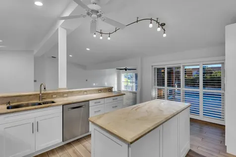 2642 Ne 3rd Street Pompano Beach FL 33062