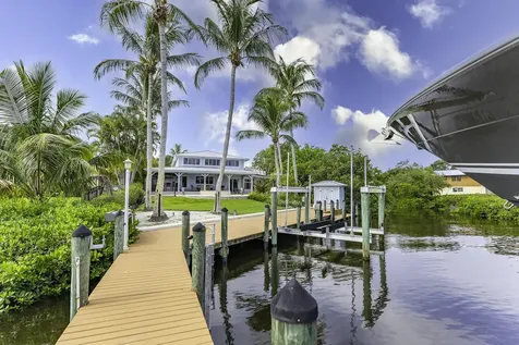 2897 Se Saint Lucie Boulevard Stuart FL 34997