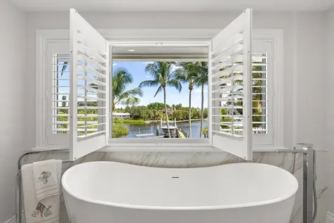 2897 Se Saint Lucie Boulevard Stuart FL 34997