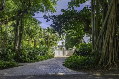 2897 Se Saint Lucie Boulevard Stuart FL 34997