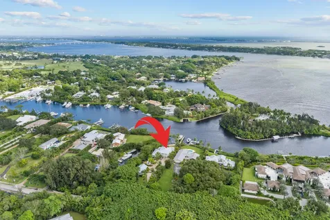 2897 Se Saint Lucie Boulevard Stuart FL 34997