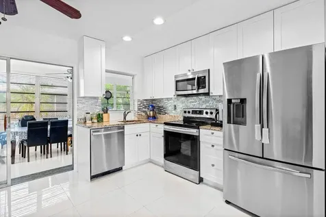 6809 Nw 75th Street Tamarac FL 33321