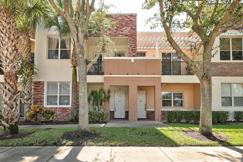 10560 SW Stephanie Way Port Saint Lucie FL 34987