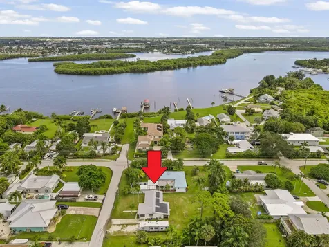 872 Sw 30th Street Palm City FL 34990