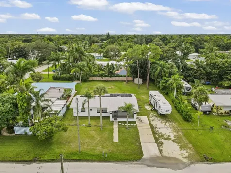872 Sw 30th Street Palm City FL 34990