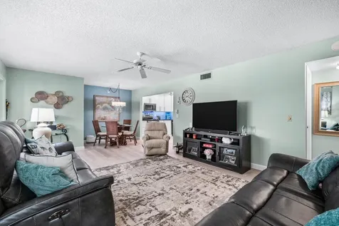 414 Pine Glen Lane Greenacres FL 33463