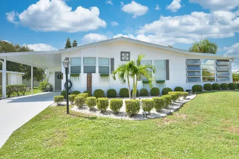 8483 Filifera Court Port Saint Lucie FL 34952