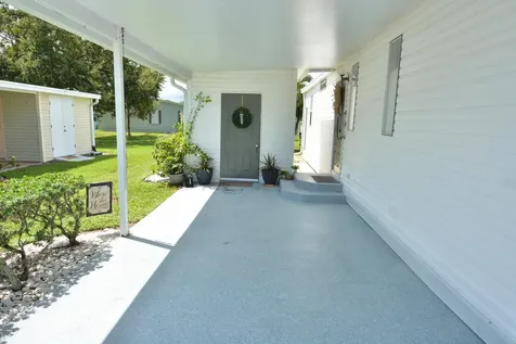 8483 Filifera Court Port Saint Lucie FL 34952