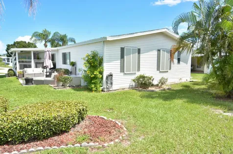 8483 Filifera Court Port Saint Lucie FL 34952