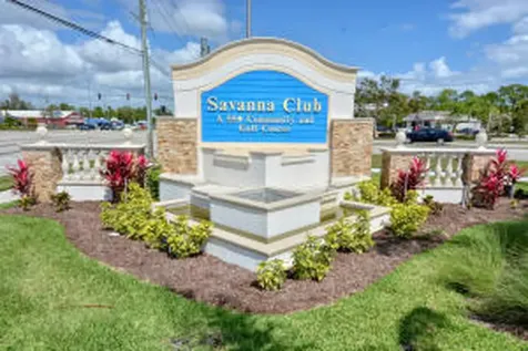 8483 Filifera Court Port Saint Lucie FL 34952