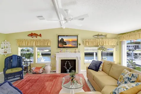 211 S Heron Drive Briny Breezes FL 33435